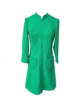 Late 60s/Early 70s Jerrie Lurie Textured Mid-Weight Poly-Knit Vibrant Kelly Gree